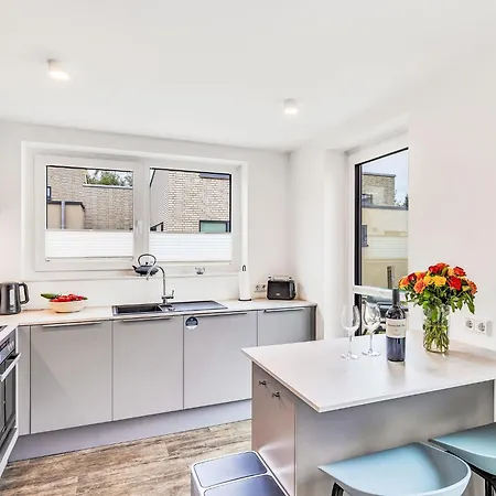 Goldfisch By Interhome